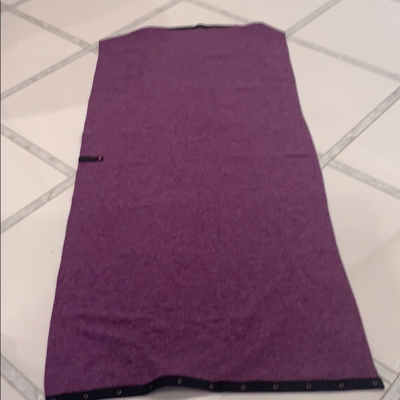 Lululemon multi use snap shawl / yoga towel - Picture 6 of 6